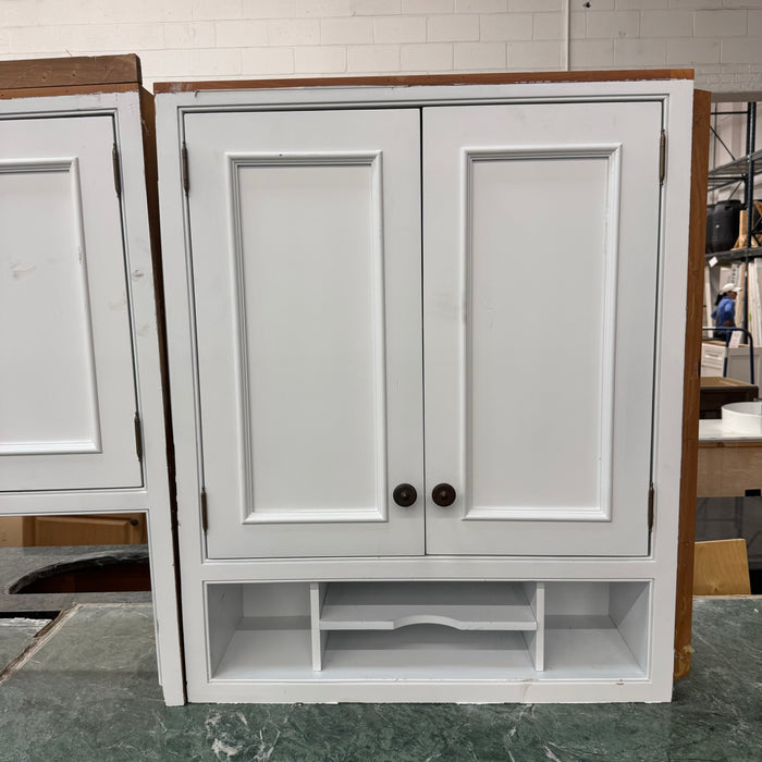 Traditional Inset White Cabinet Set W/ Banquette