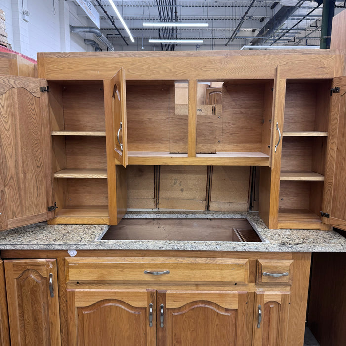 Oak Cathedral Arched Raised Panel Cabinet Set w/ Penninsula