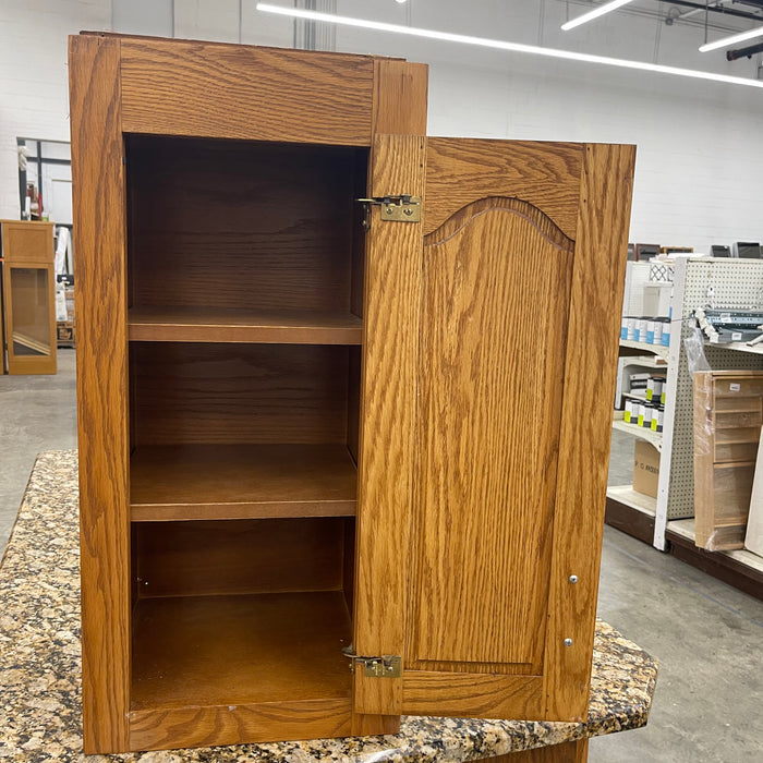 White Painted Cathedral Arched Raised Panel Cabinet Set w/Granite —  EcoBuilding Bargains