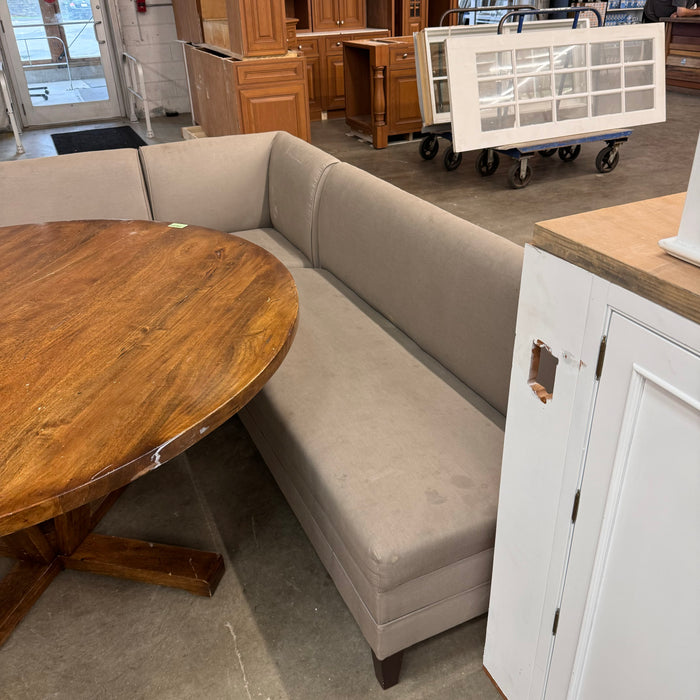 Traditional Inset White Cabinet Set W/ Banquette