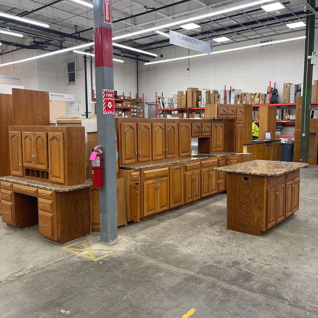 White Painted Cathedral Arched Raised Panel Cabinet Set w/Granite —  EcoBuilding Bargains