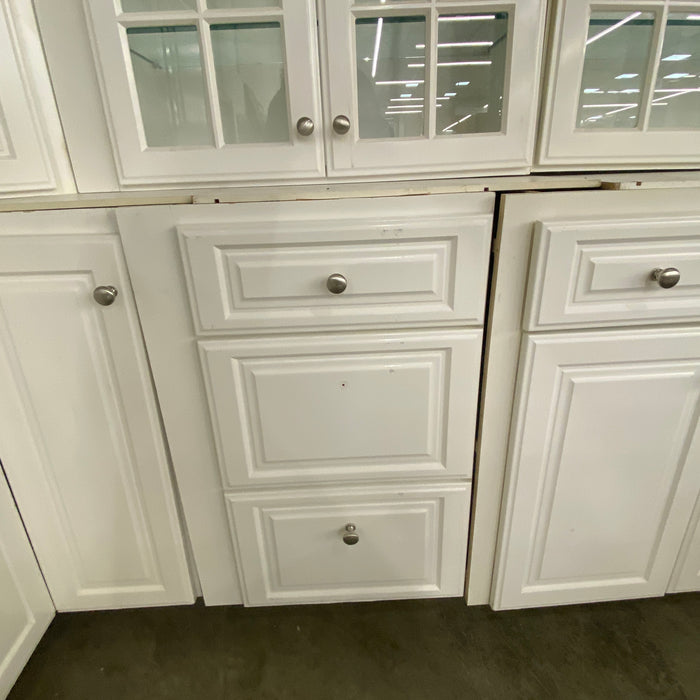 White Raised Paneled Cabinet Set w/Glass Paneled Island