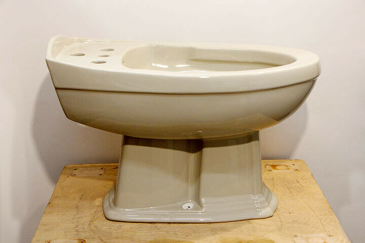 Porcelain Floor Bidet Elongated Body No Plumbing Grey Bathroom Toilet Accessory